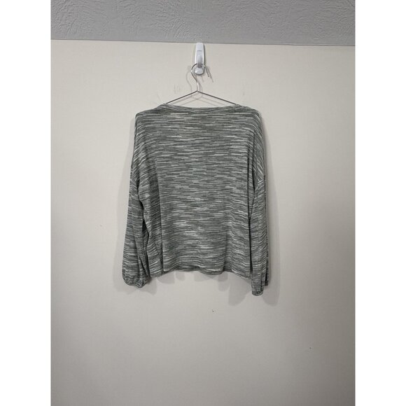 Womens SPADE & HEART Knit Top Medium Cold Shoulder Long Sleeve Casual USA - Picture 3 of 11